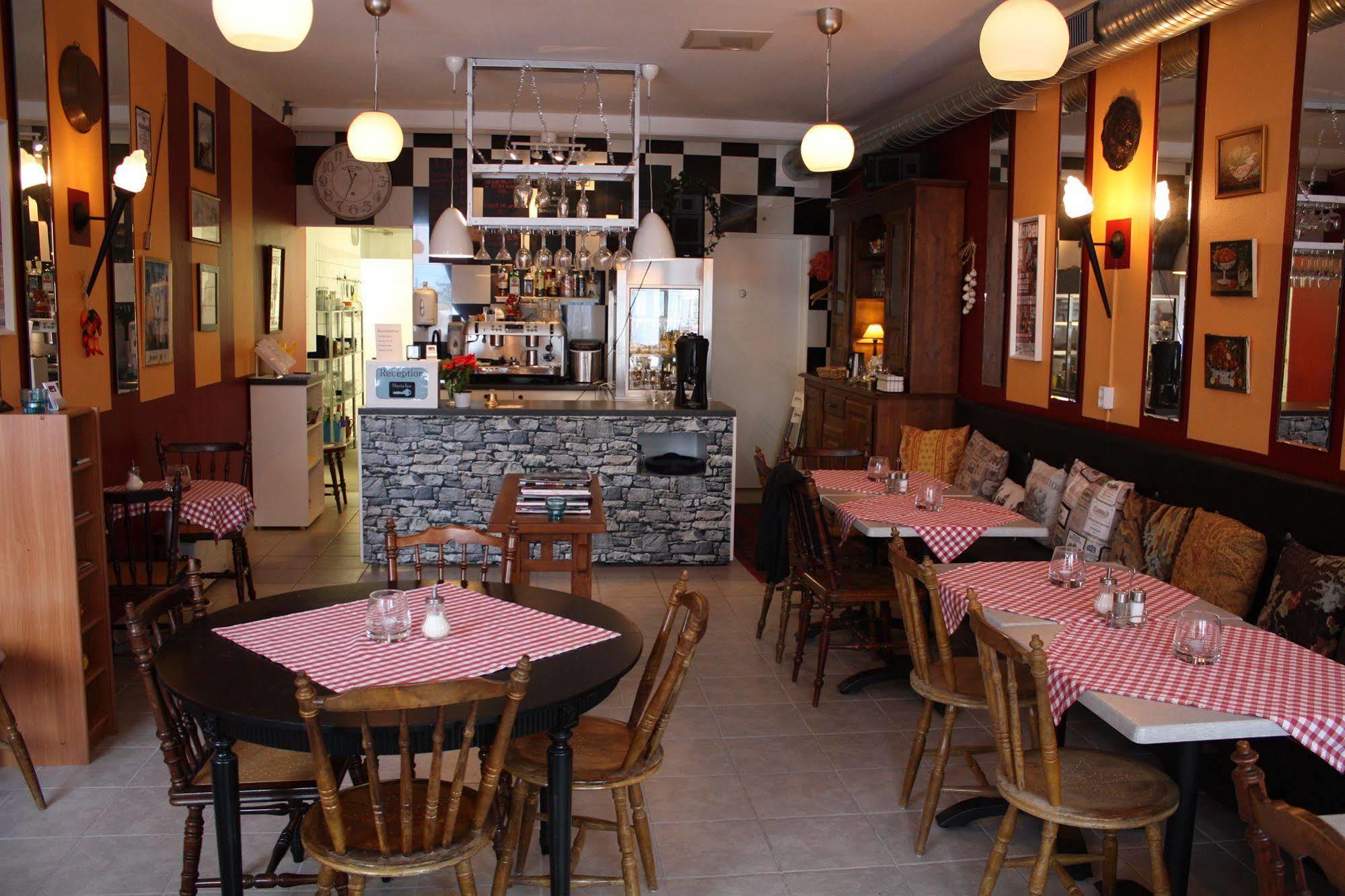 Design Hostel Mia Χέλσινγκμποργκ Εξωτερικό φωτογραφία